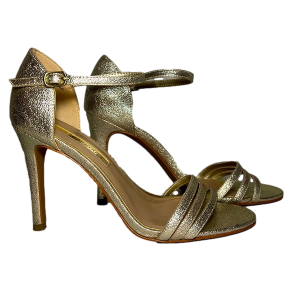 Audrey Brooke Shoes - Audrey Brooke - Jeana - Gold Heels/Sandals/Stilettos - Size 8 - Great Condition!
